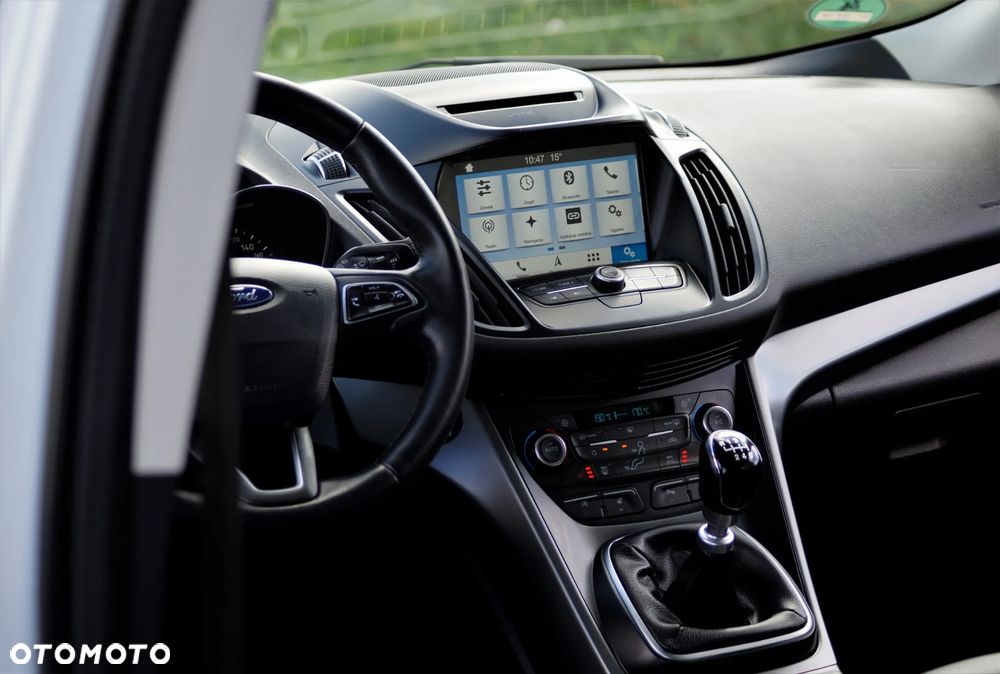 Ford Kuga - 35