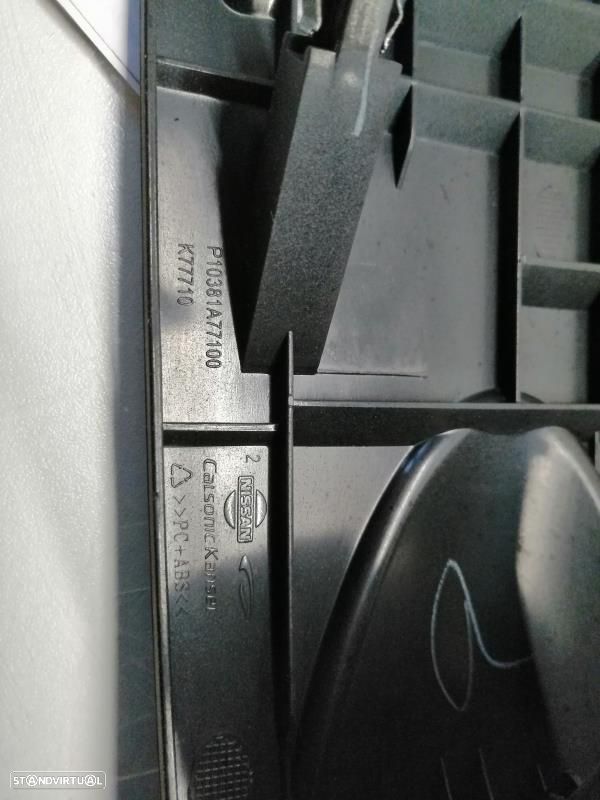 Moldura / Estrutura Consola Central / Rádio Nissan Qashqai / Qashqai + - 2
