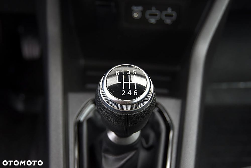 Renault Clio 1.0 TCe Zen - 35