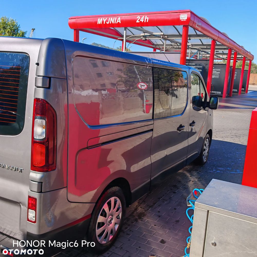 Renault Trafic 2015 photo 5