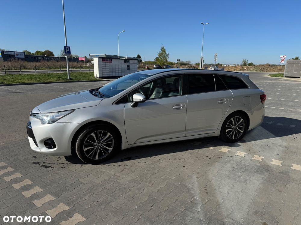 Toyota Avensis 1.8 Prestige - 2