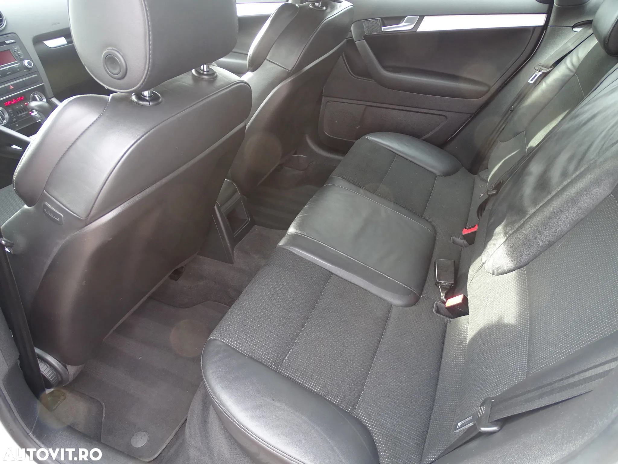 Audi A3 2.0 TDI Sportback DSG Ambition - 8
