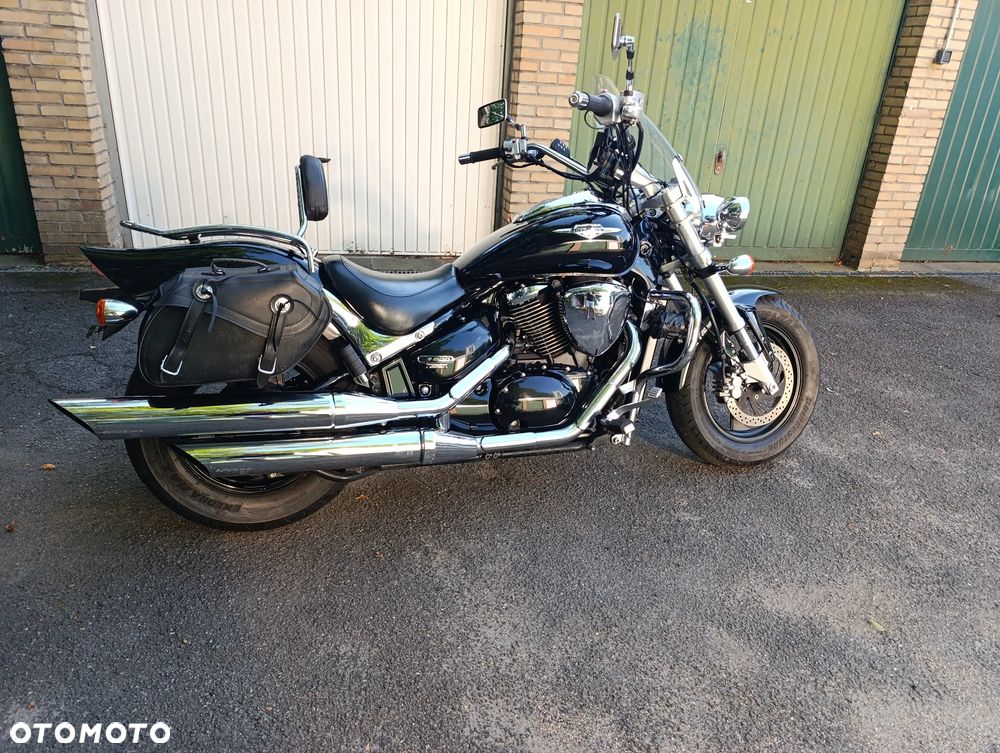 Suzuki Intruder - 7