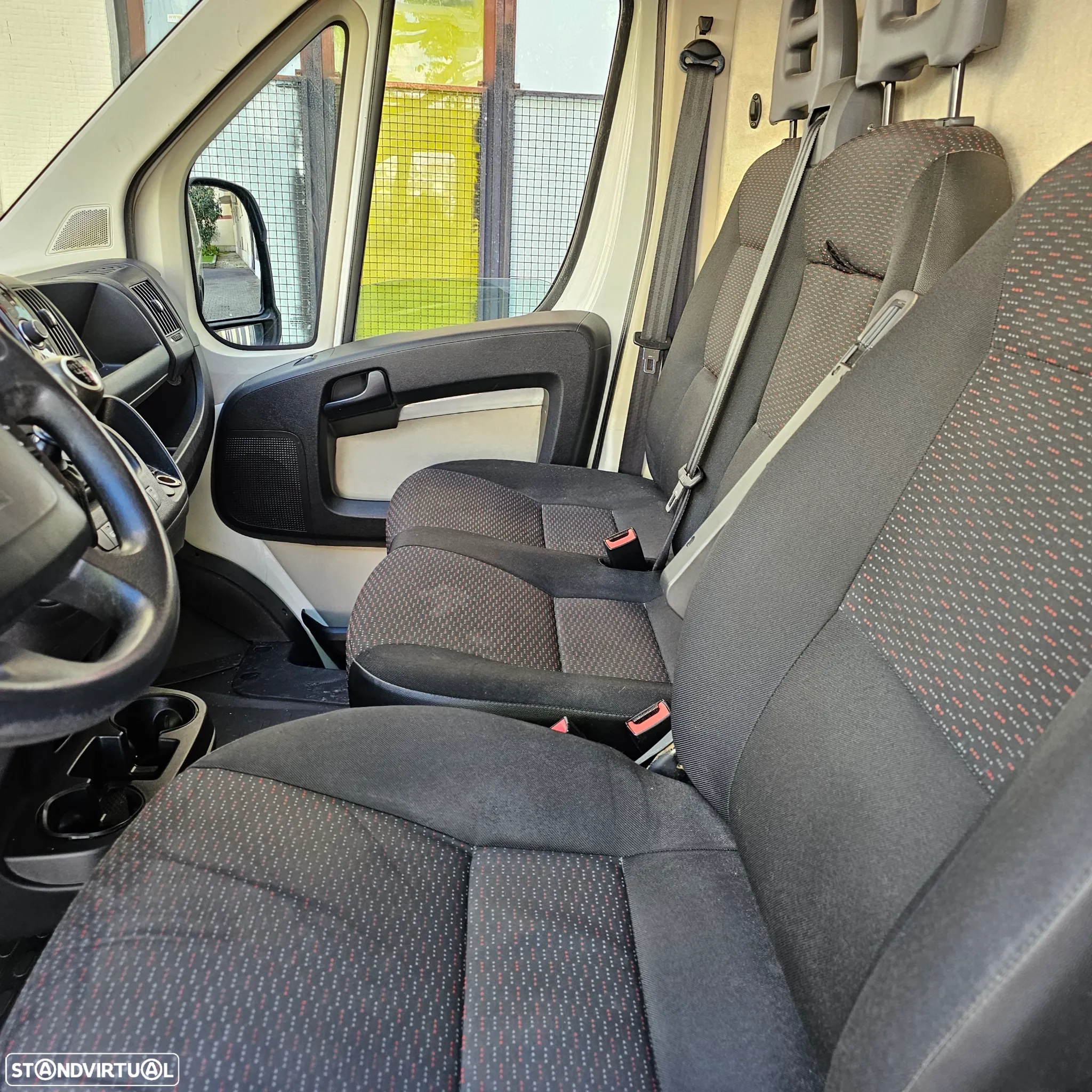 Peugeot Boxer 2.0 HDI Isótermica - 18