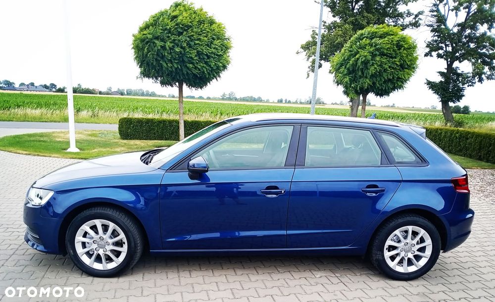 Audi A3 Sportback - 17