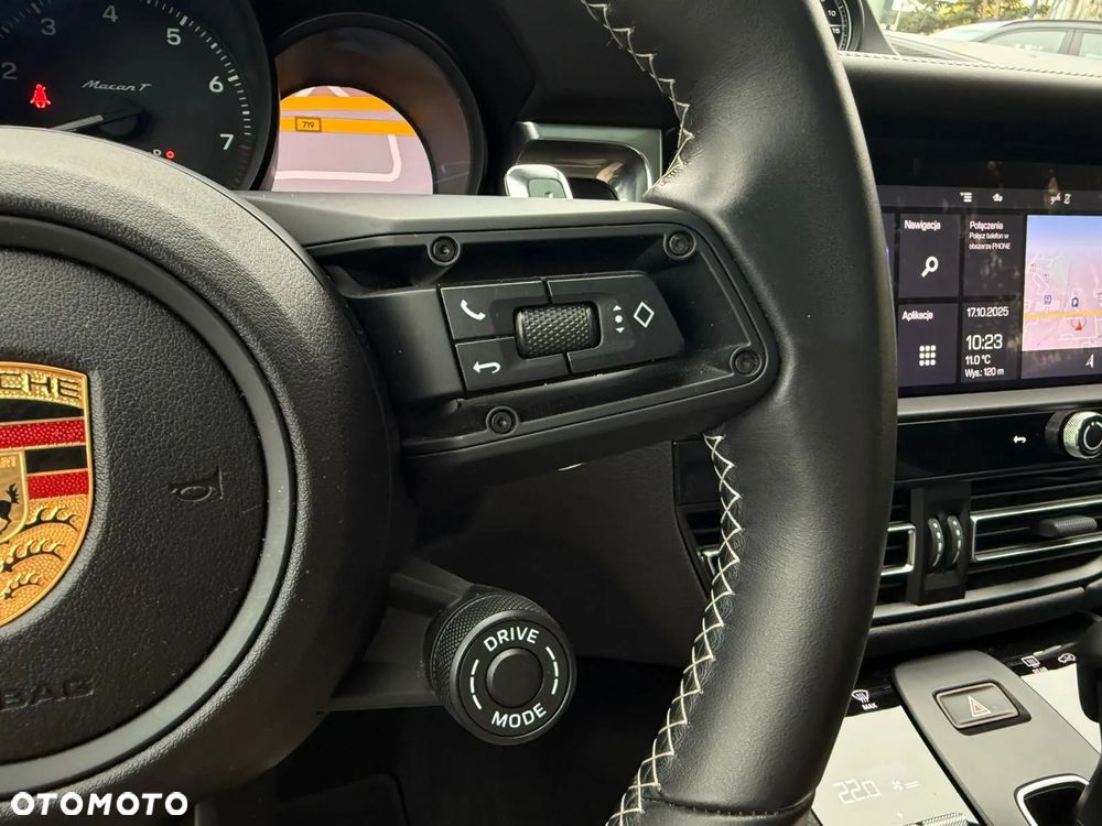Porsche Macan T - 25
