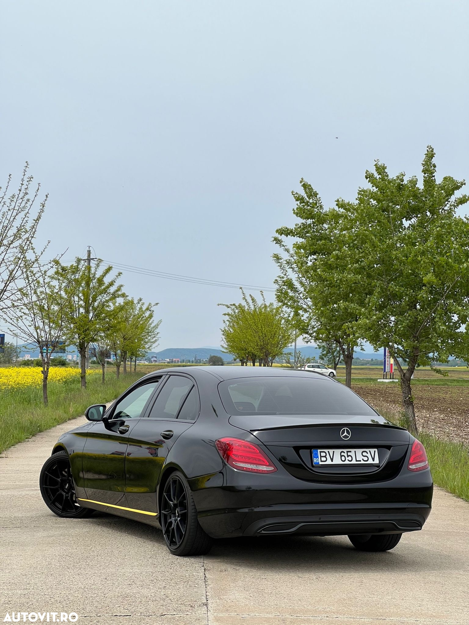Mercedes-Benz C 220 d 4Matic T 9G-TRONIC Avantgarde - 6