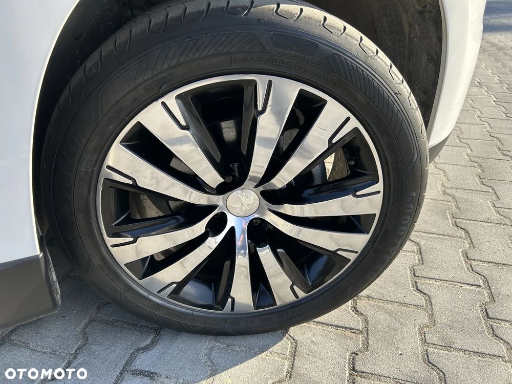 Peugeot 2008 1.5 BlueHDi Active S&S - 23