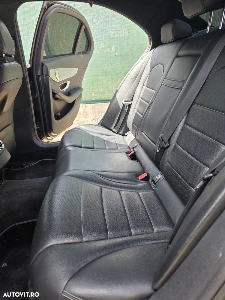 Mercedes-Benz C 220 (BlueTEC) d 7G-TRONIC AMG Line - 12