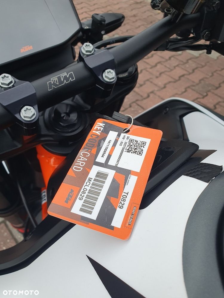 KTM DUKE 890 - 21