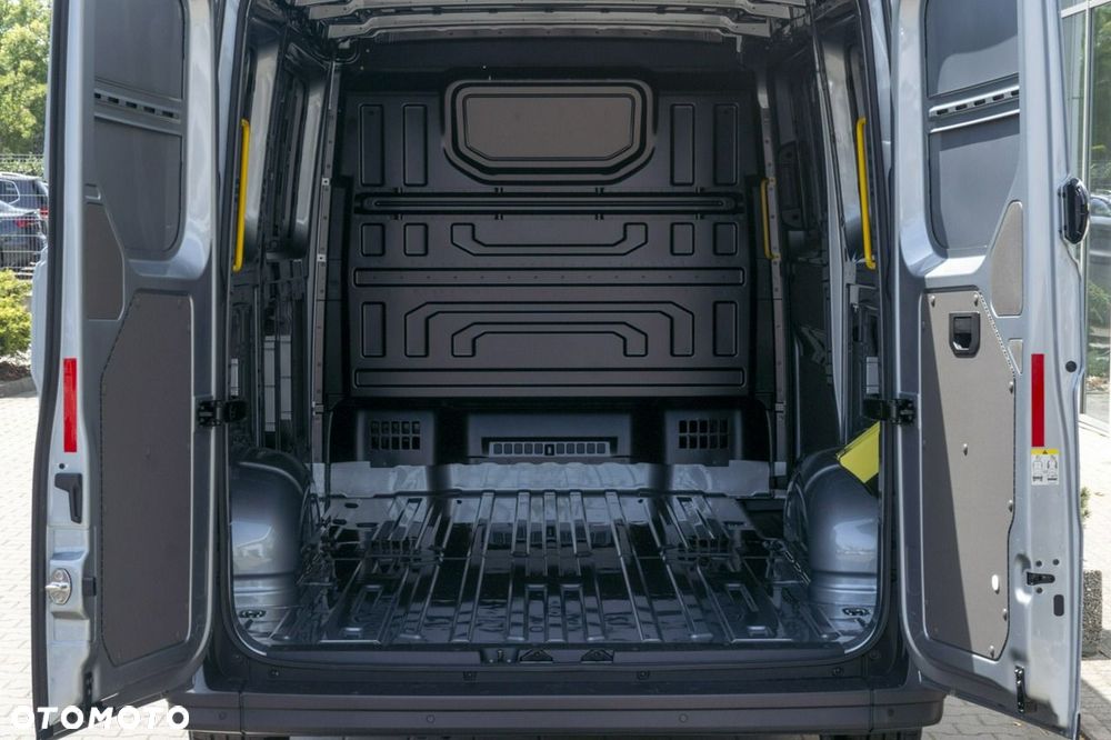 Volkswagen Crafter - 12