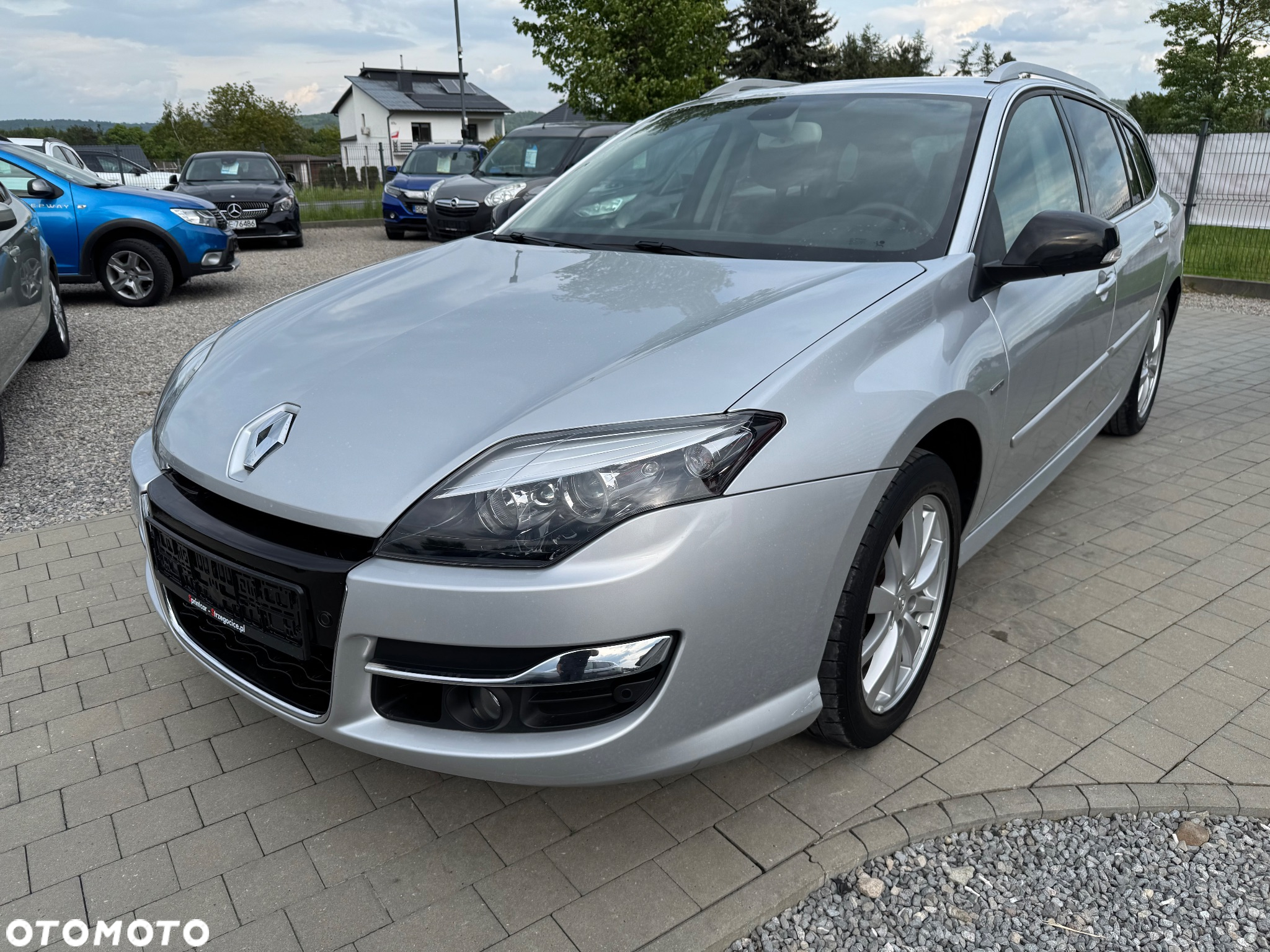 Renault Laguna Grandtour dCi 110 FAP Bose Edition - 4