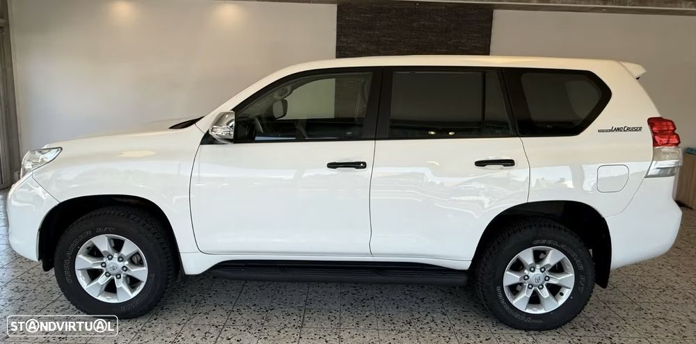 Toyota Land Cruiser - 3