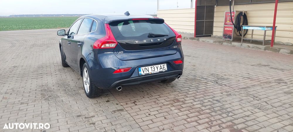 Volvo V40 D4 Momentum - 2