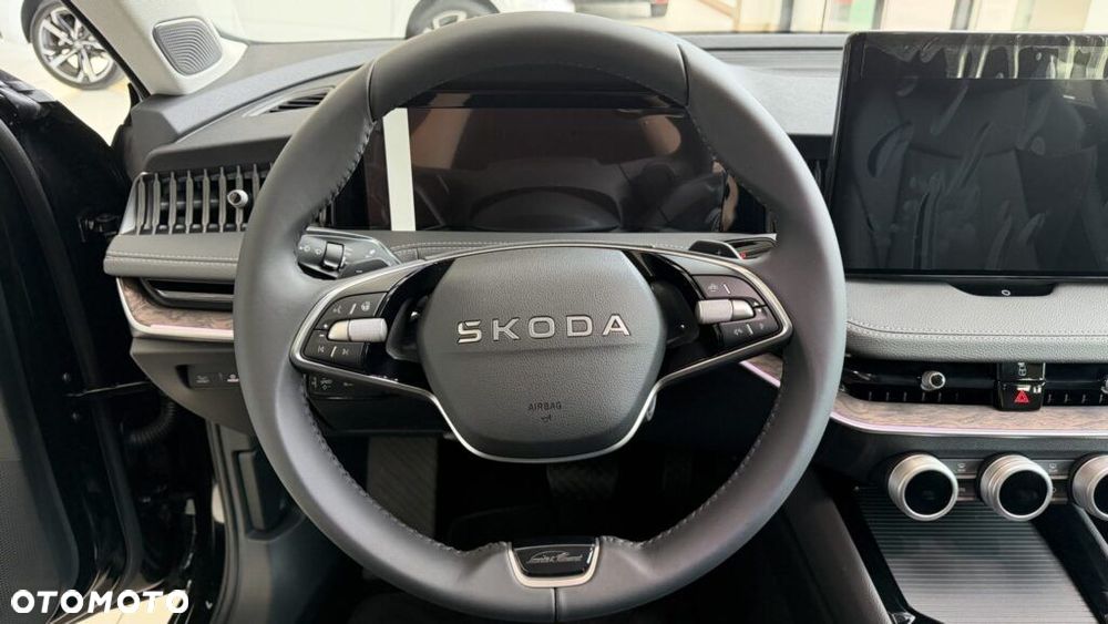 Skoda Superb 2.0 TSI L&K DSG - 26