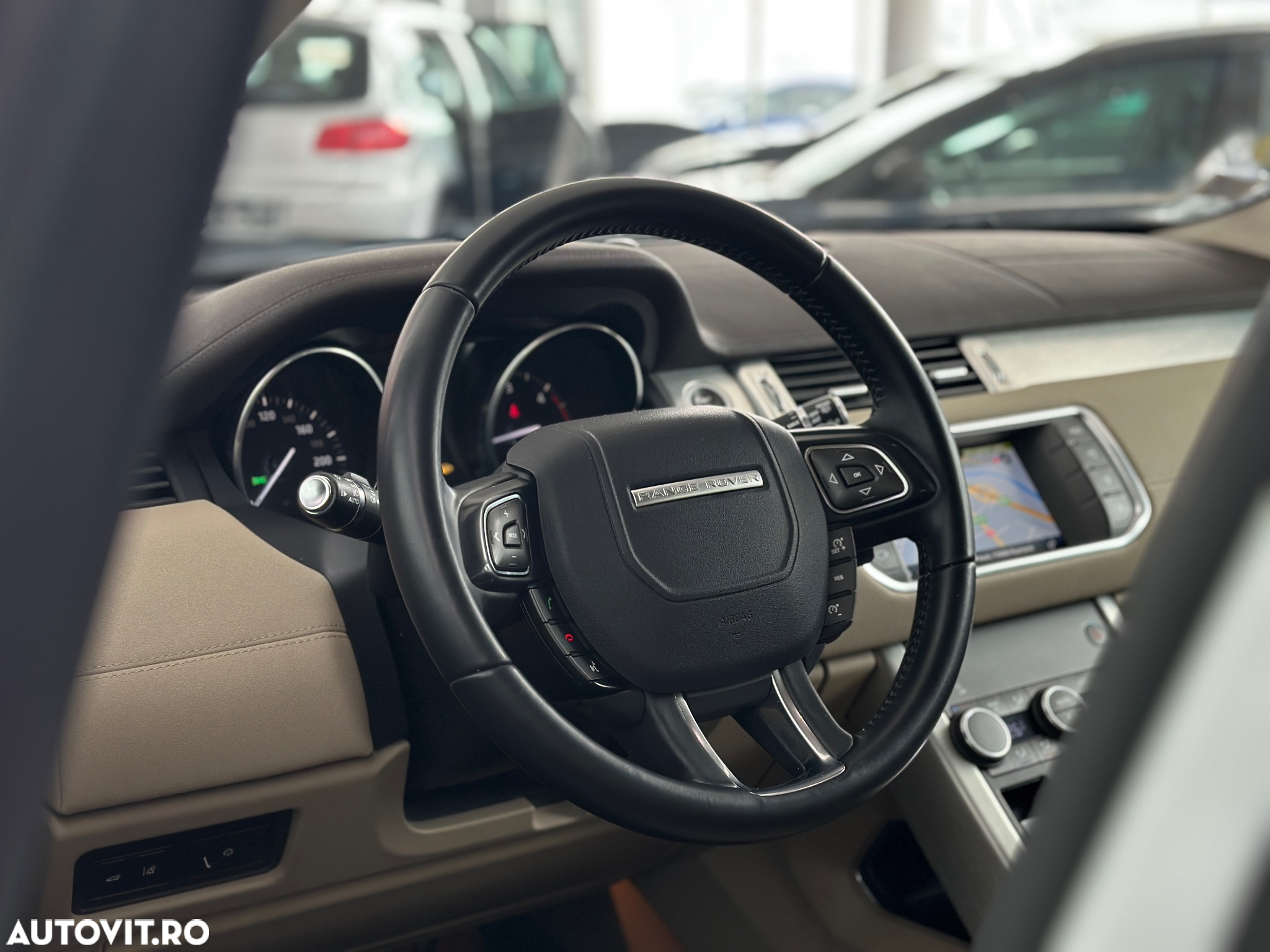 Land Rover Range Rover Evoque 2.0 D150 R-Dynamic - 22