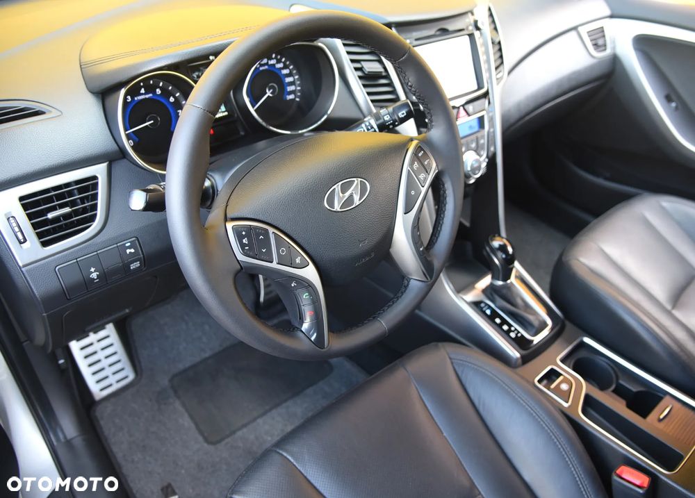 Hyundai i30 blue 1.6 GDI DCT Premium - 17