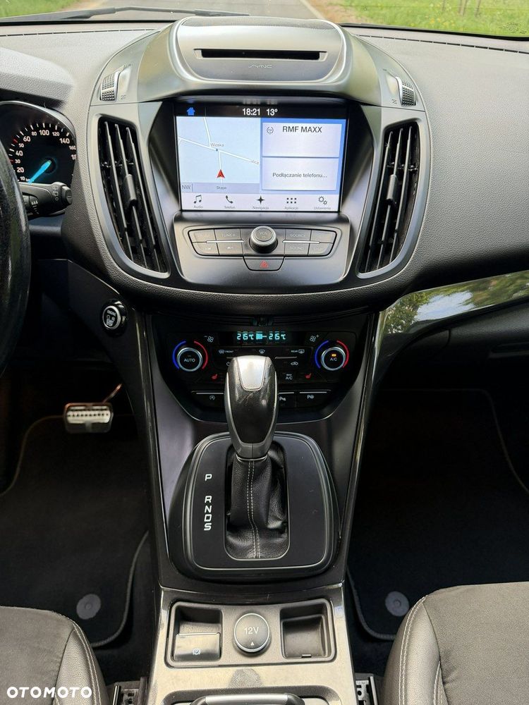 Ford Kuga - 37