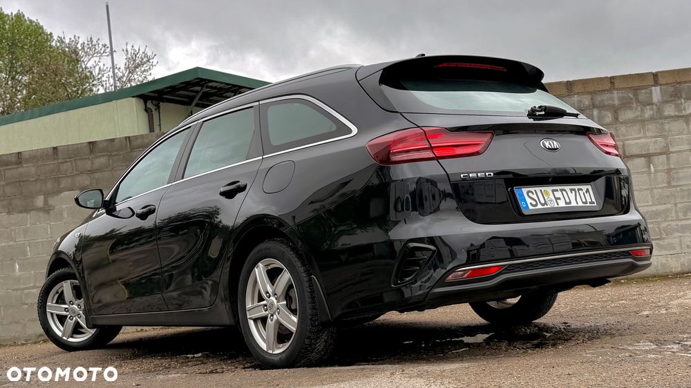 Kia Ceed 1.4 T-GDI DCT OPF Platinum Edition - 13