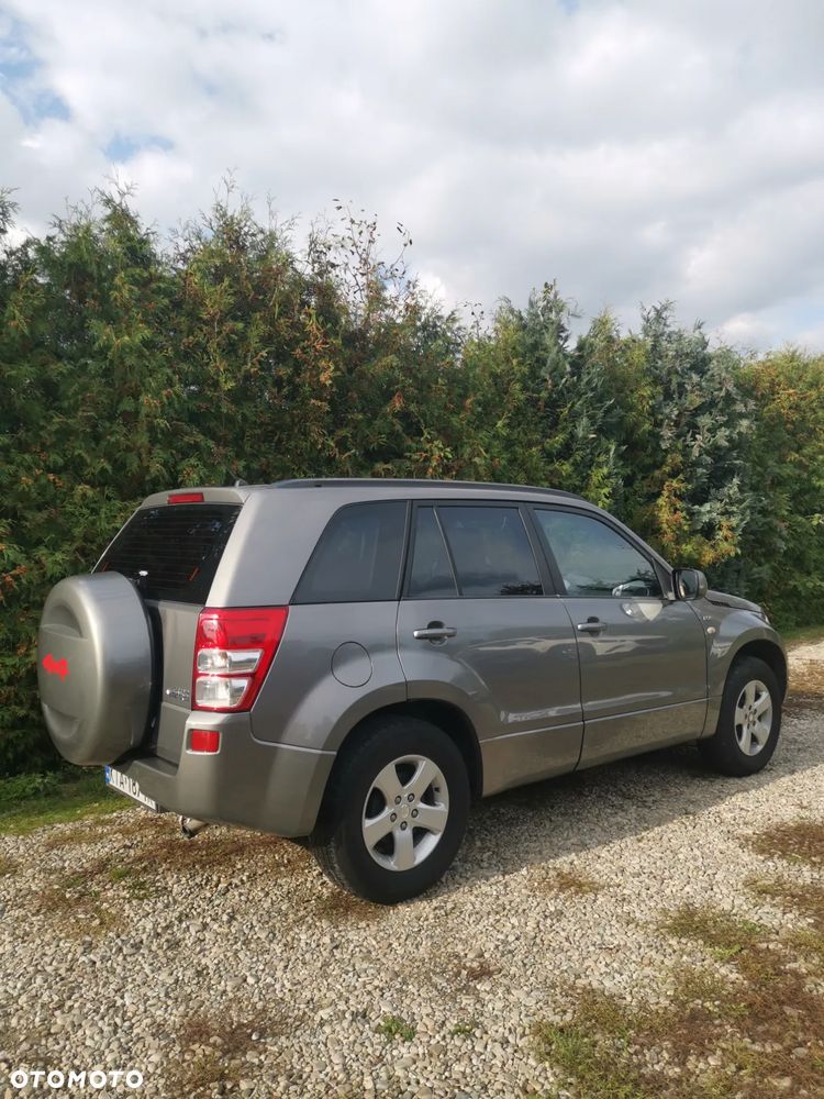 Suzuki Grand Vitara - 12