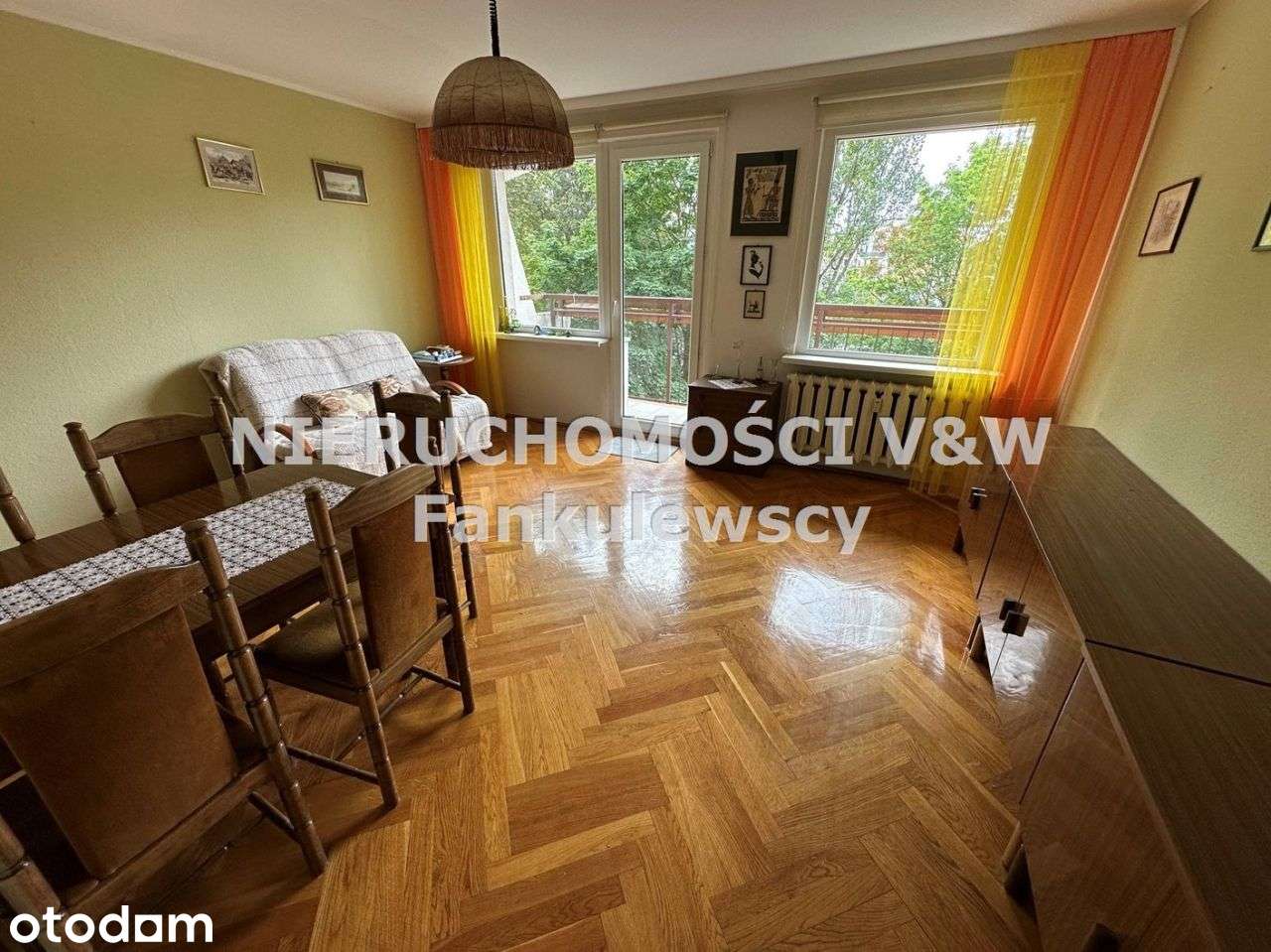 adbane 3 pokoje na II piętrze z windą