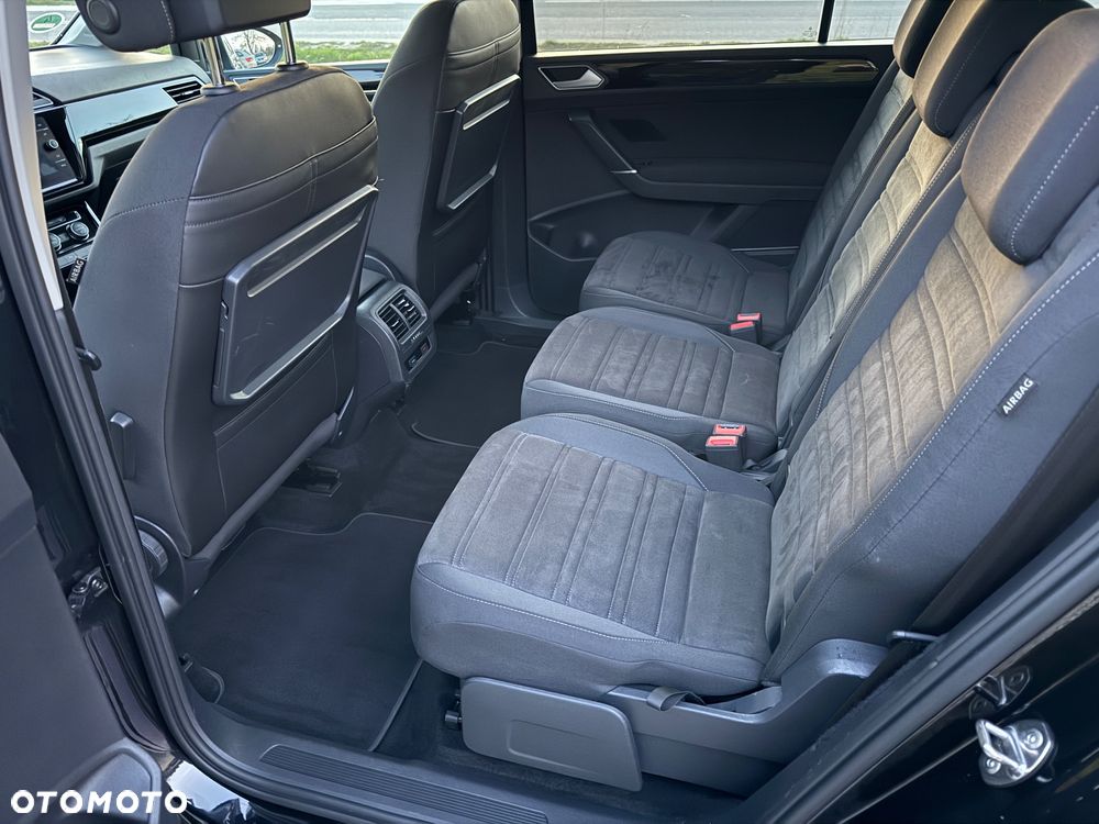 Volkswagen Touran 2.0 TDI SCR DSG Highline - 16