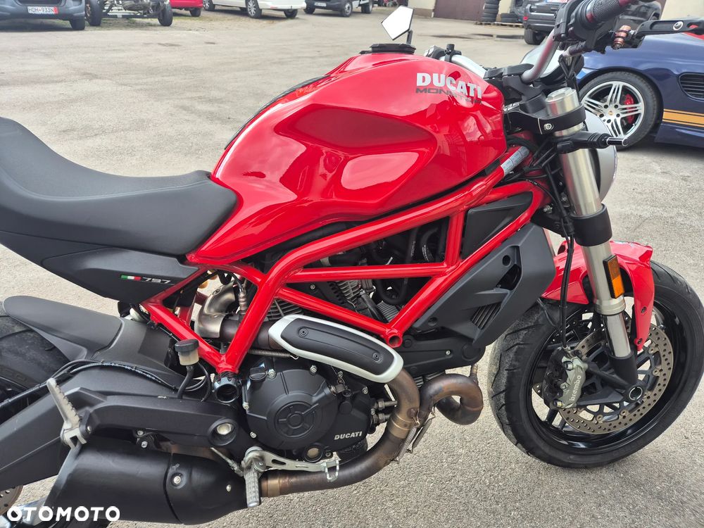 Ducati Monster - 16