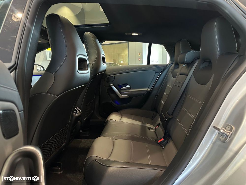 Mercedes-Benz CLA 250 - 35