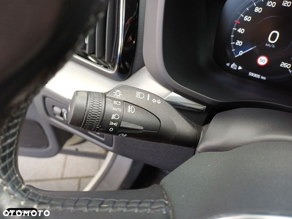 Volvo XC 60 - 25