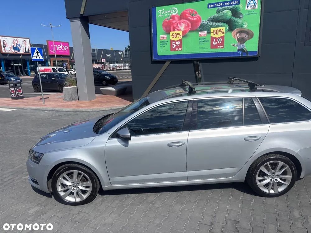 Skoda Octavia 2.0 TDI DSG Style - 25