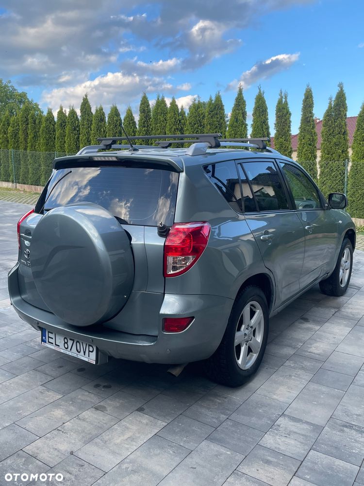 Toyota RAV4 2.0 VVT-i Prestige - 2