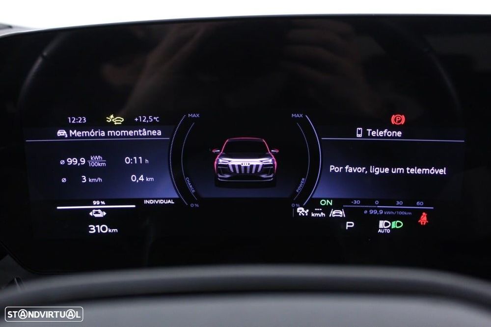 Audi Q6 e-tron - 29