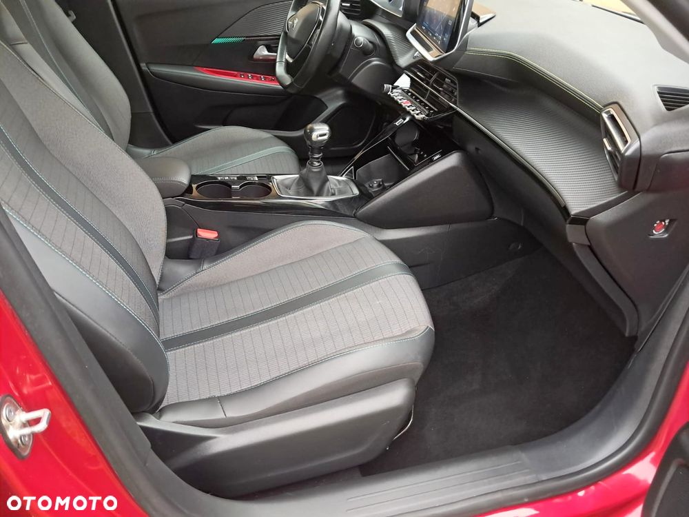 Peugeot 208 PureTech 100 Allure - 14