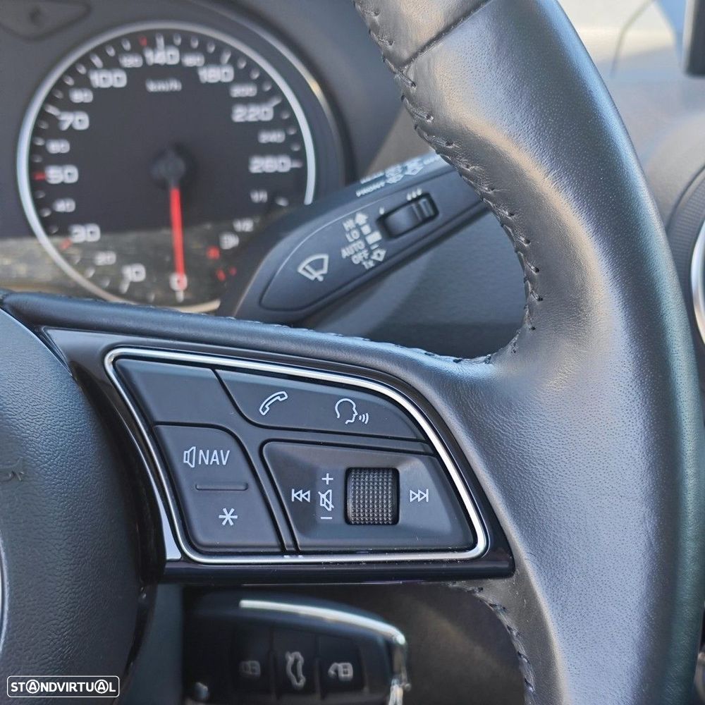 Audi Q2 1.0 TFSI Design - 20