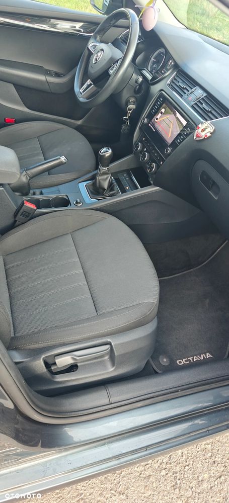 Skoda Octavia 1.5 TSI ACT Style - 6