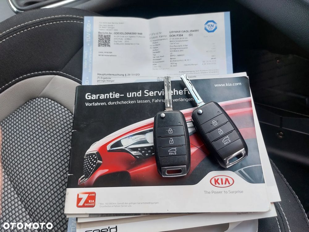 Kia Ceed 1.6 GDI ISG Dream-Team Edition - 19