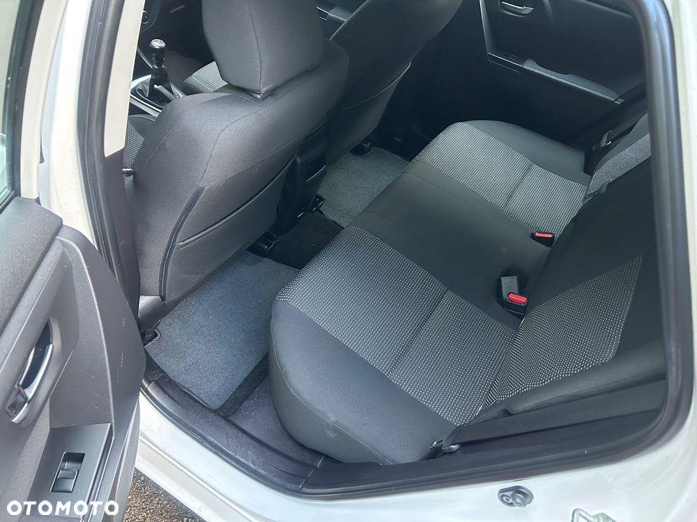 Toyota Auris 1.6 Edition - 17