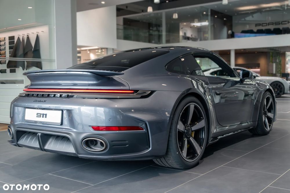 Porsche 911 Turbo S - 5