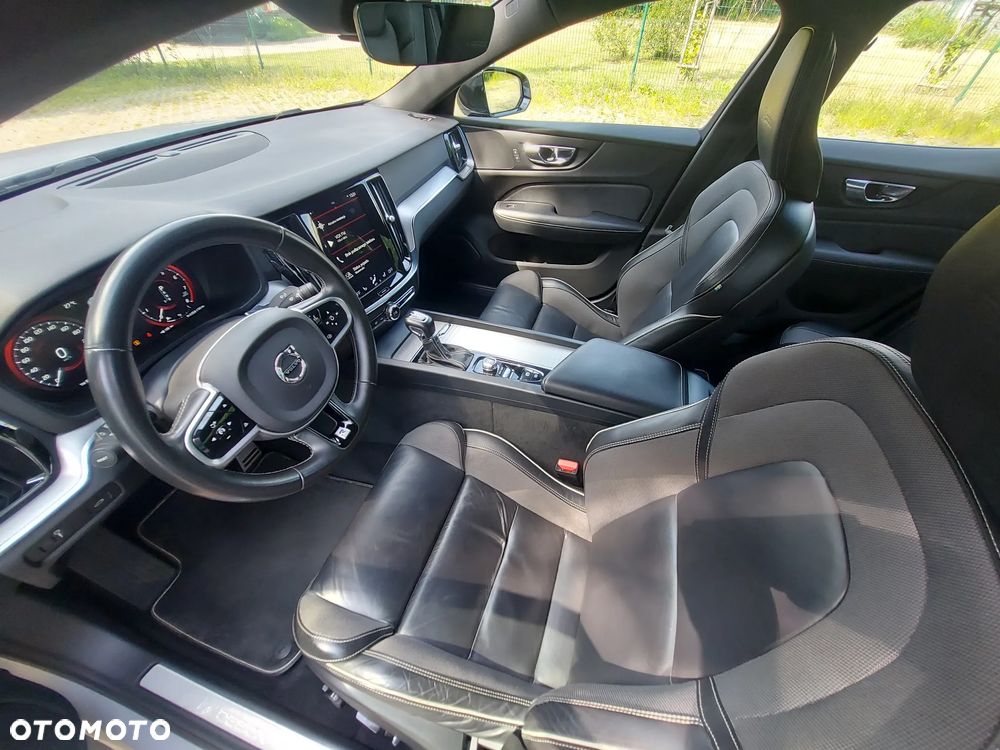 Volvo S60 T4 R-Design - 28