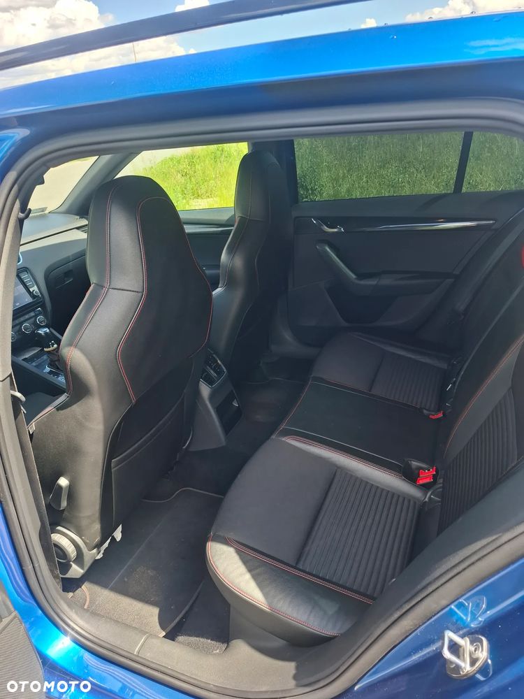Skoda Octavia 2.0 TDI RS DSG - 13