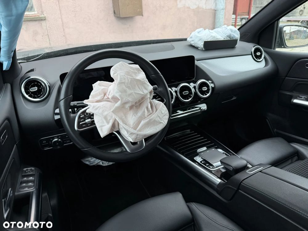 Mercedes-Benz Klasa B 220 4Matic 7G-DCT AMG Line - 13