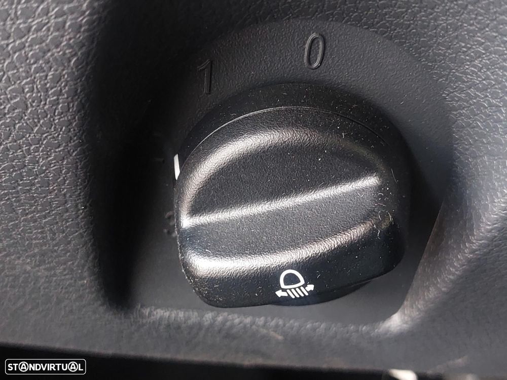 Dacia Sandero 1.0 SCe Comfort - 34