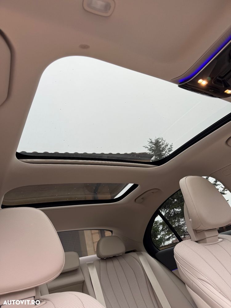 Mercedes-Benz E 300 de Aut. - 20