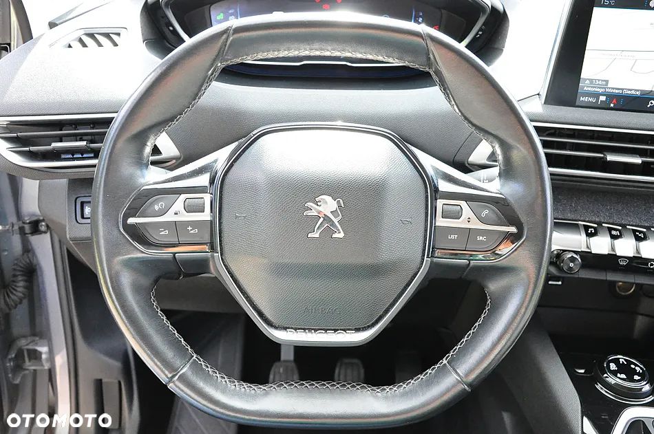 Peugeot 3008 1.6 BlueHDi Allure S&S - 29