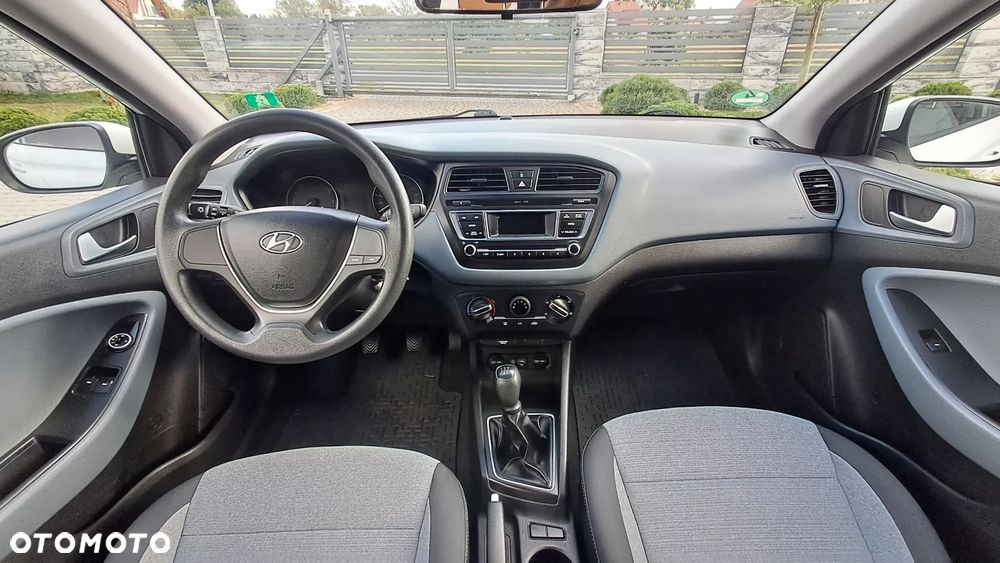 Hyundai i20 - 8