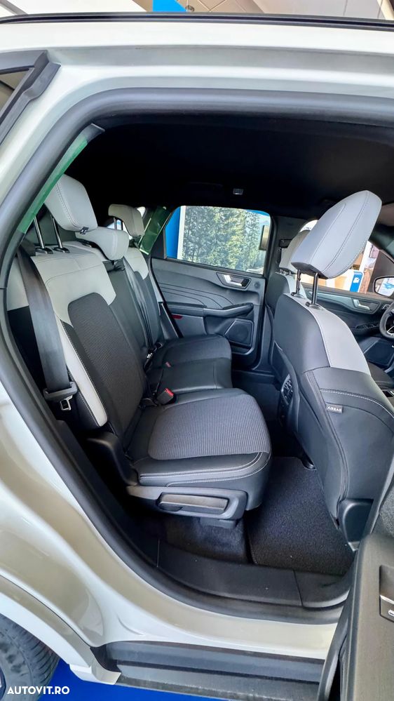 Ford Kuga 2.5 Duratec FHEV 4x4 SOUND EDITION - 10