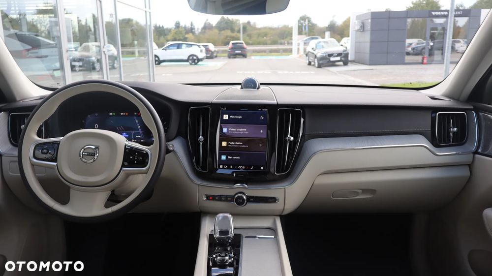 Volvo XC 60 B5 B AWD Ultra Dark - 11