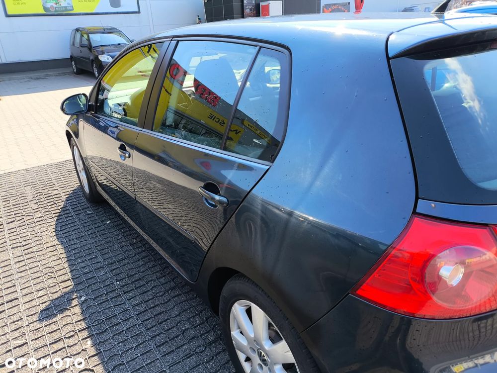 Volkswagen Golf 1.6 FSI Comfortline - 7