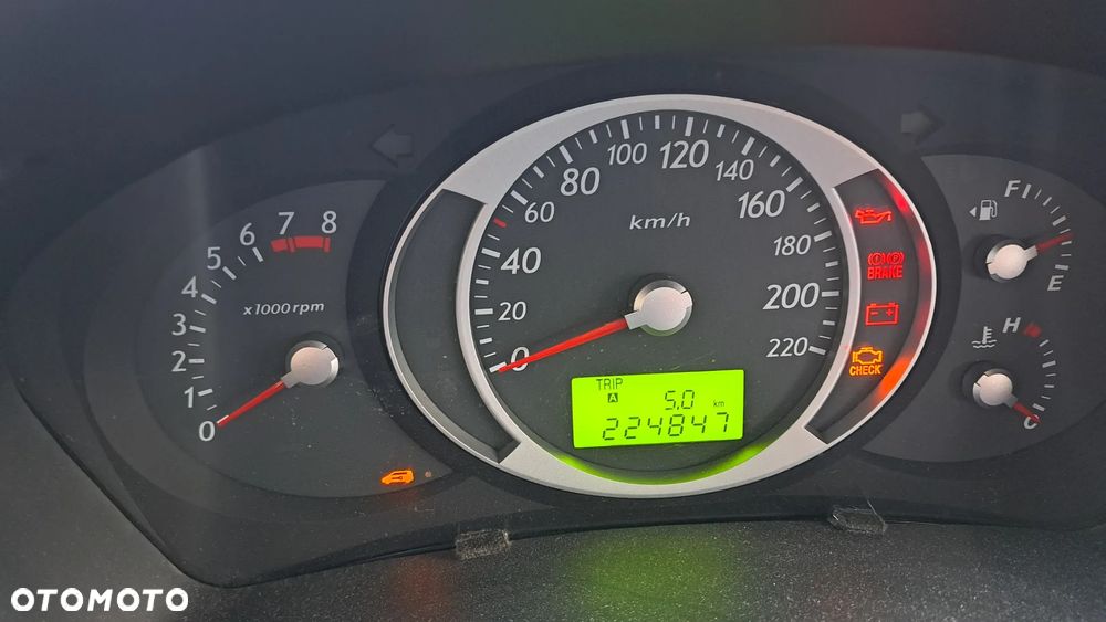 Hyundai Tucson 2.0 Comfort 2WD - 17