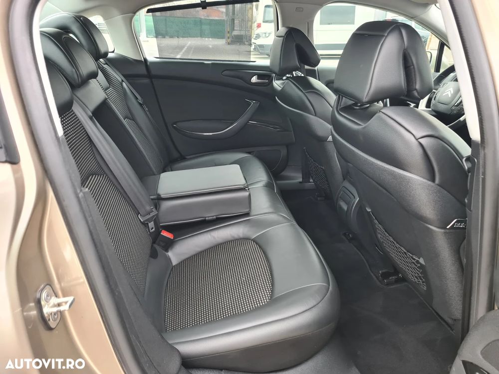 Citroën C5 2.0 HDI Susp H3+ Exclusive - 8